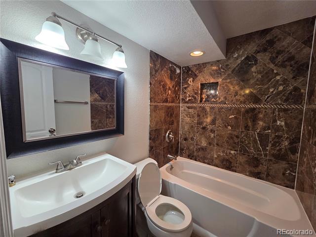 Building Photo - 3738 Rosewalk Ct