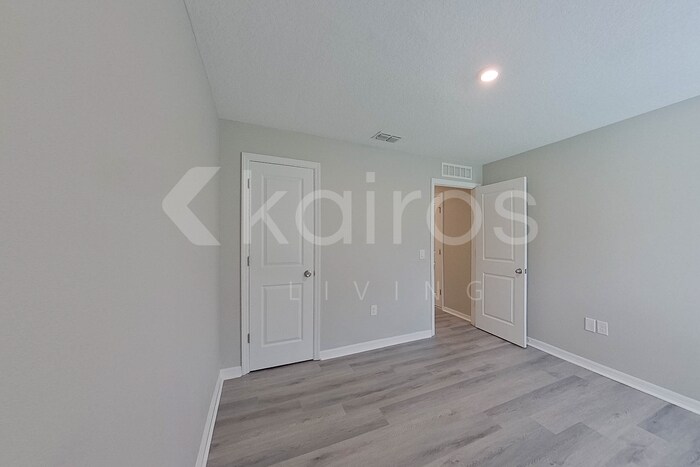 Building Photo - 8035 100th Ave