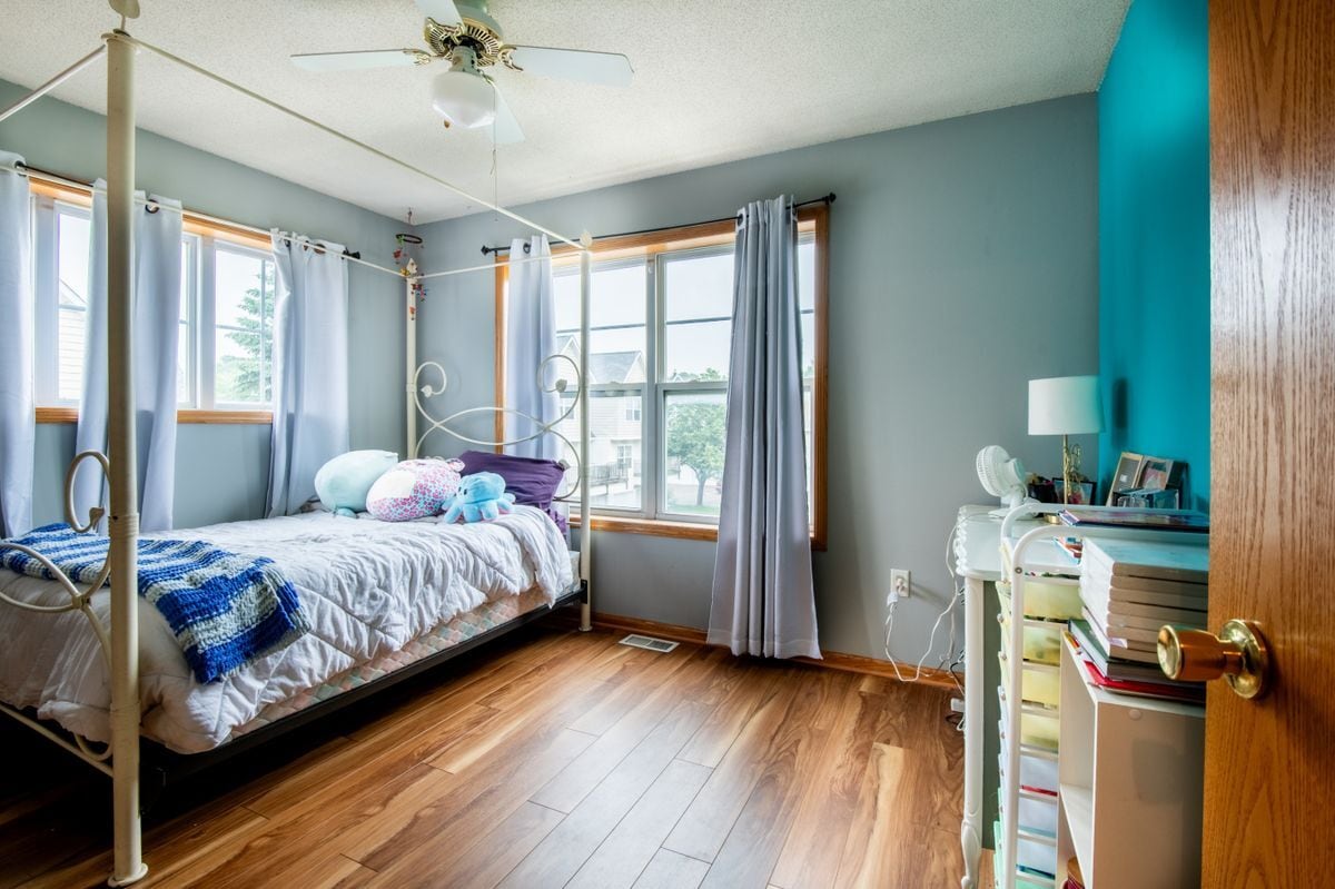 Building Photo - 5724 4th St NE