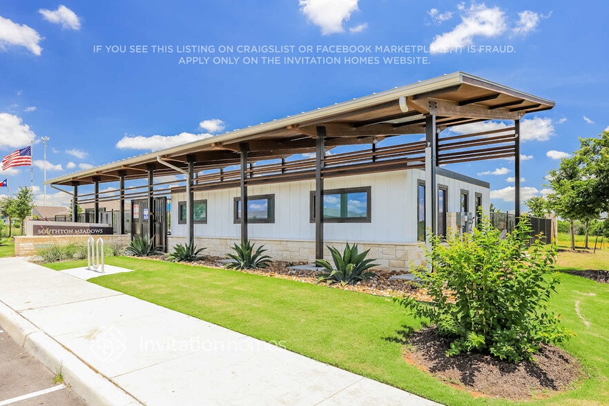 Building Photo - 14630 Source Cir