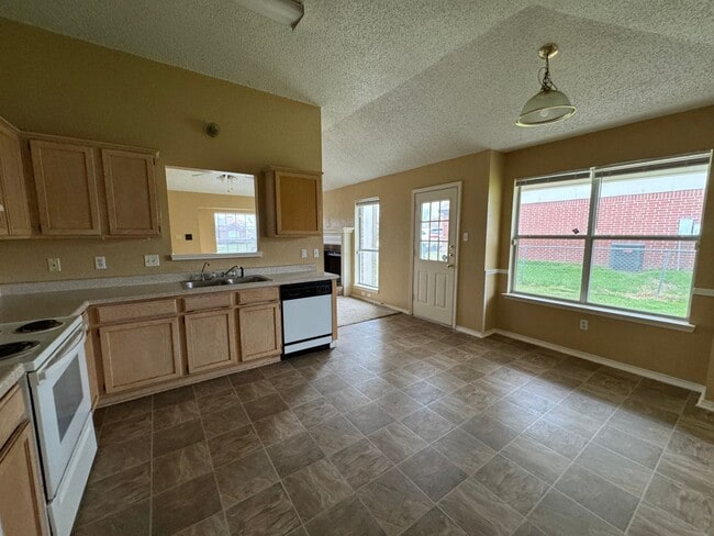 Building Photo - 3-Bedroom House for Rent in Killeen