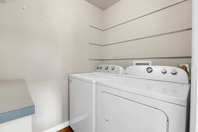 Building Photo - 4885 Tejon St