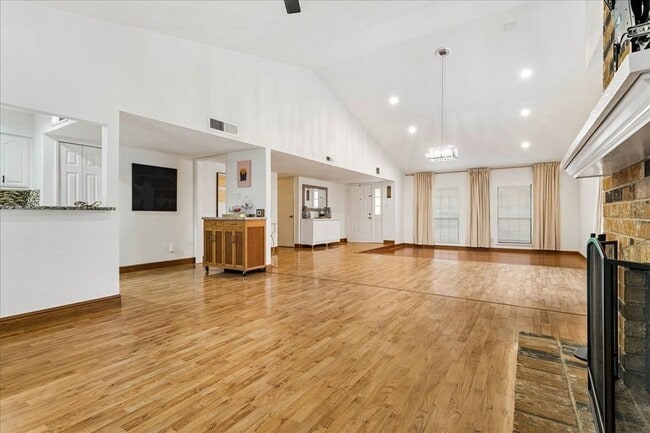 Building Photo - 1208 Kesser Dr