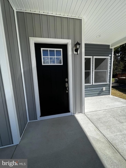 Building Photo - 38 Meadow View Ln