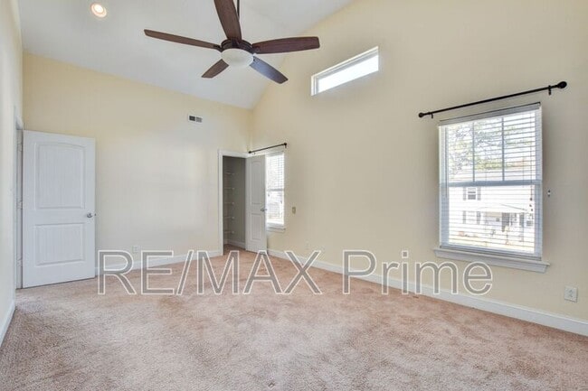 Building Photo - 4923 Krick St