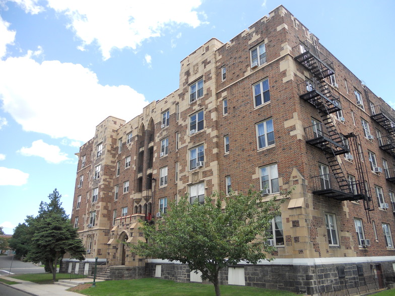 Primary Photo - Saron 2 Apartments