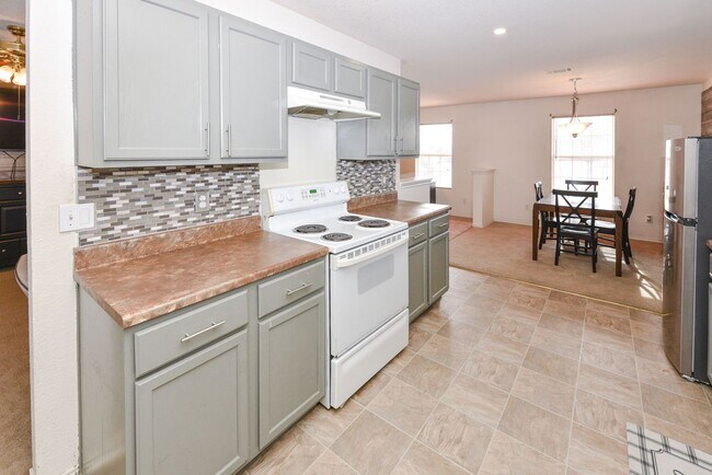 Building Photo - 3703 Frigate Dr