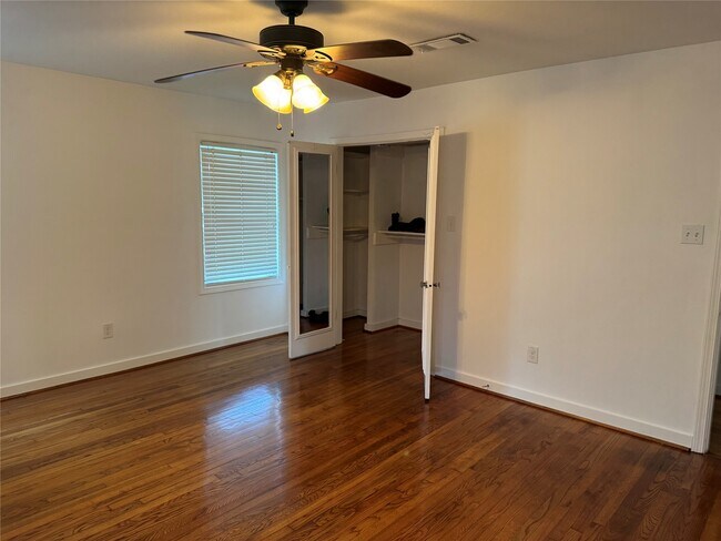 Building Photo - 6944 Burgess St