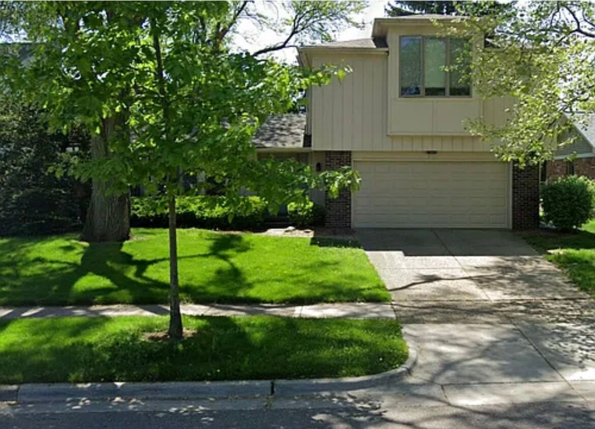 Building Photo - 2866 Baylis Dr