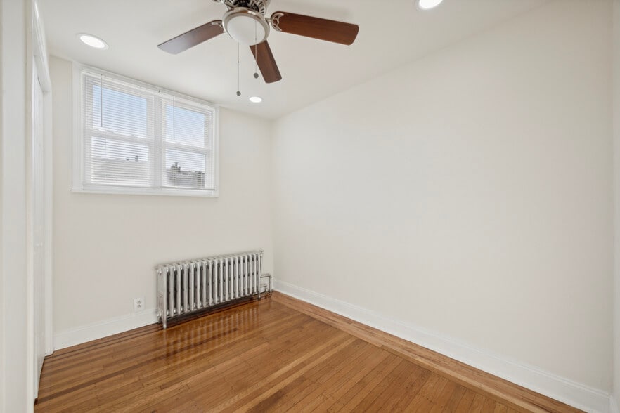 Building Photo - 524 Fernon St