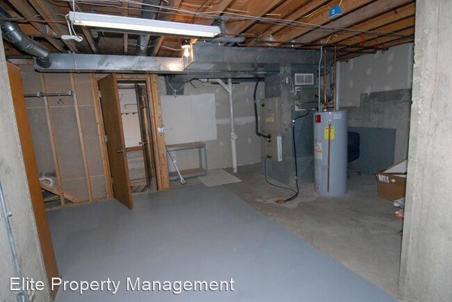 Building Photo - 3 br, 2 bath House - 445 Meramec Way