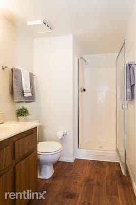 Building Photo - 843 S Longmore