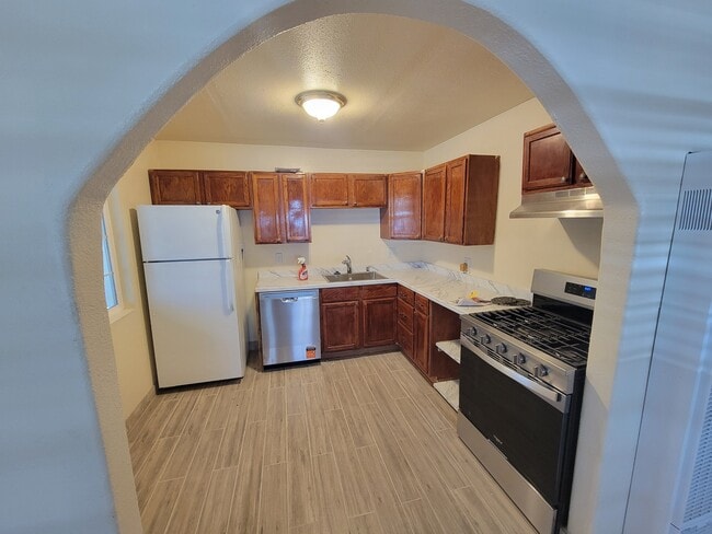 Building Photo - 6614 Tamarisk Ave