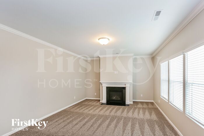 Building Photo - 4630 Bent Green Ln