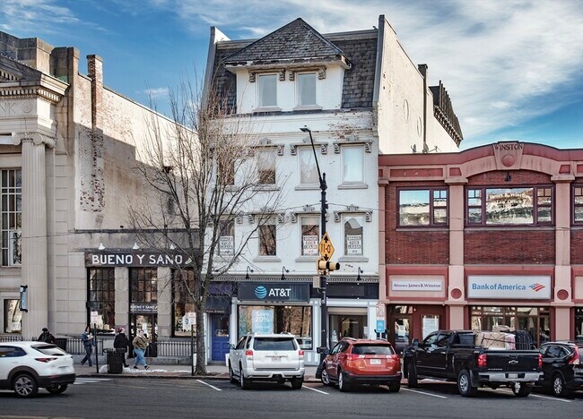 Building Photo - 140 Main St