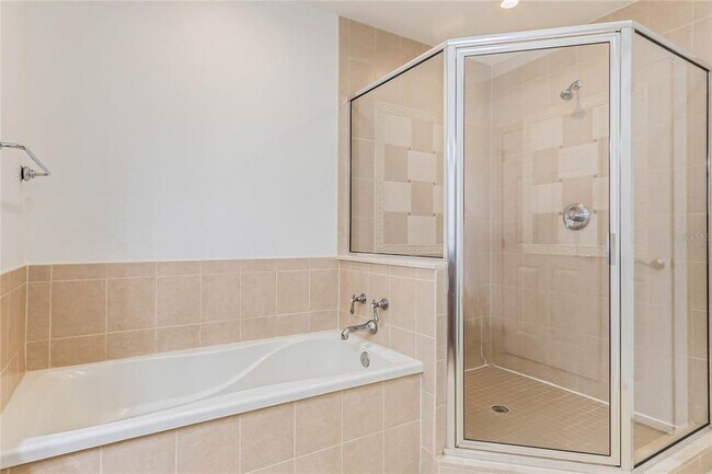 Building Photo - 1102 Sunset View Cir