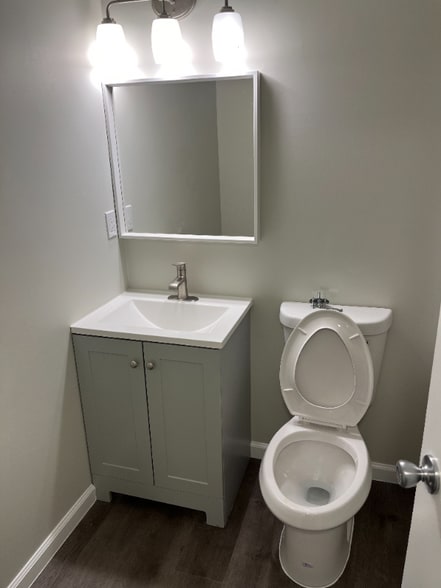 Building Photo - 9787 Hellingly Pl