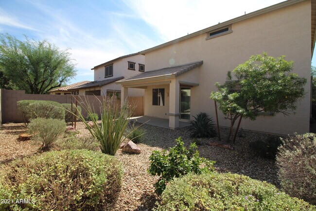 Building Photo - 2972 E Saltsage Dr