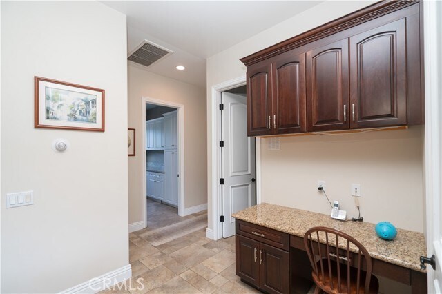 Building Photo - 44710 Vista Del Mar