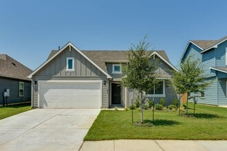 Building Photo - 307 N Richland Dr