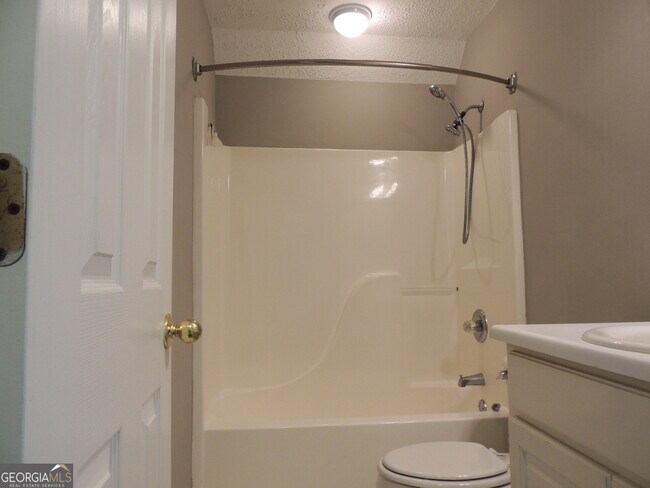 Building Photo - 70 Vinny's Terrace