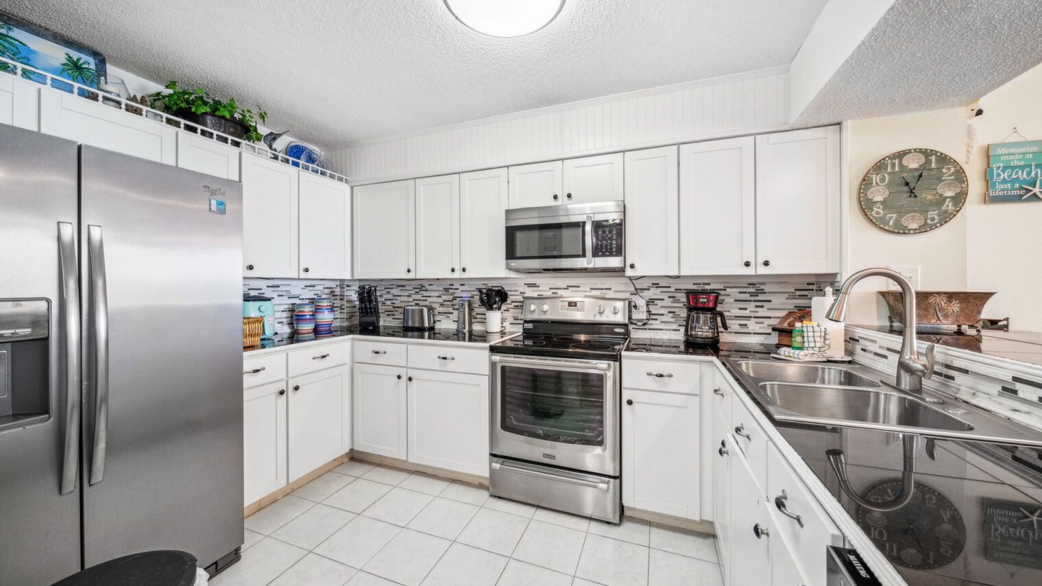 Building Photo - 7205 Thomas Dr