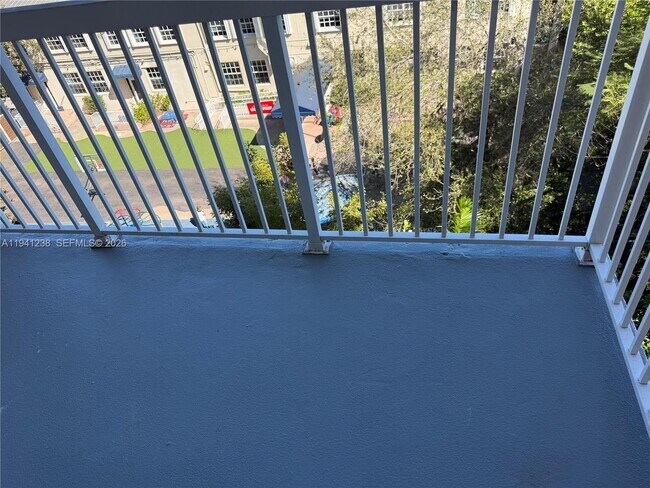 Building Photo - 2740 SW 28th Terrace