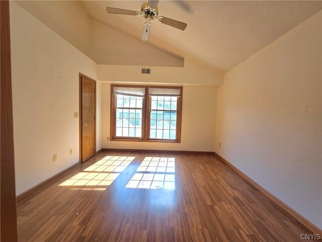 Building Photo - 1208 Greymoor Way