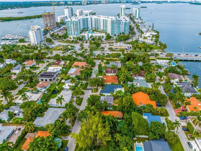 Building Photo - 7711 Coquina Dr