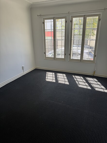 Building Photo - 7940 Blackburn Ave