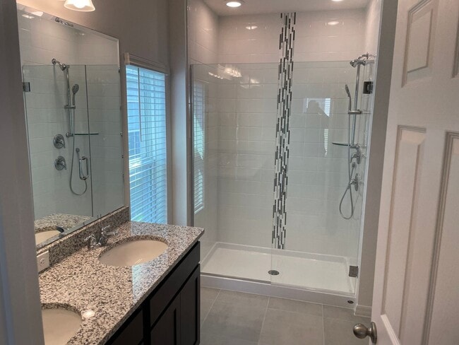 Building Photo - Brand New 4 bedroom 2 bath home - corner lot