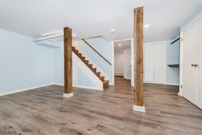 Building Photo - 22 Carolin Rd