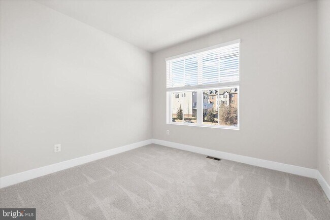 Building Photo - 7738 Port Capital Dr