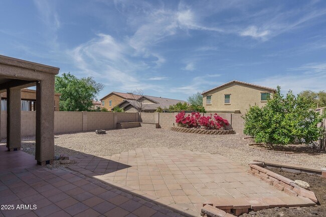 Building Photo - 10822 W Saddlehorn Rd
