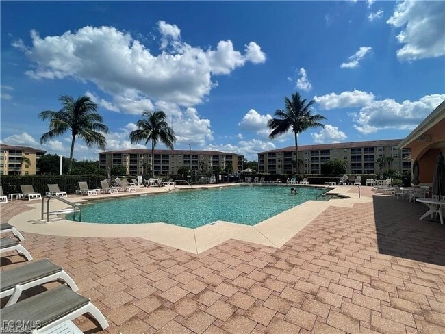 Building Photo - 8550 Kingbird Loop