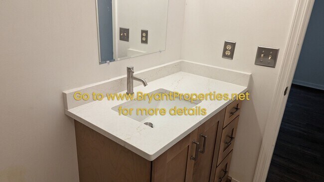 Building Photo - Donelson - Airport - Percy Preist Lake Area