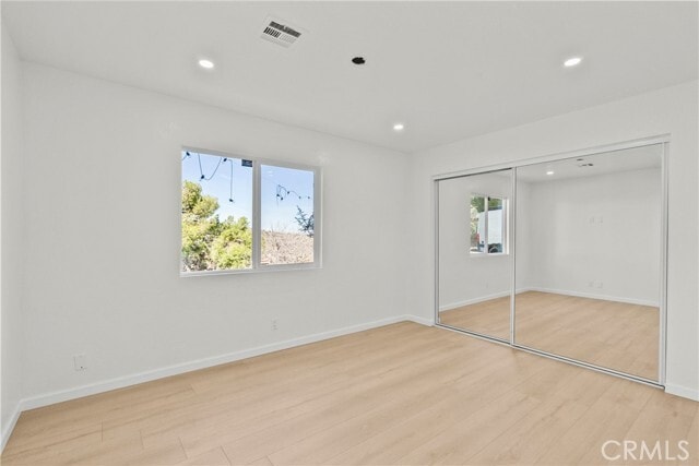 Building Photo - 1138 Lakeview Dr