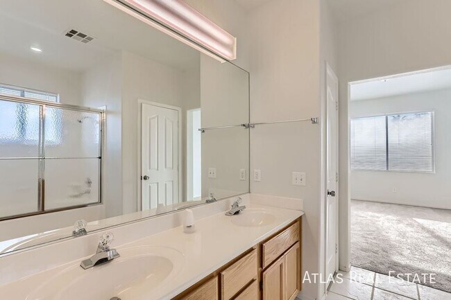 Building Photo - 1733 Millstream Way