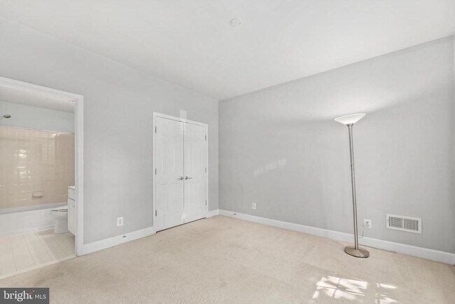 Building Photo - 14873 Potomac Branch Dr