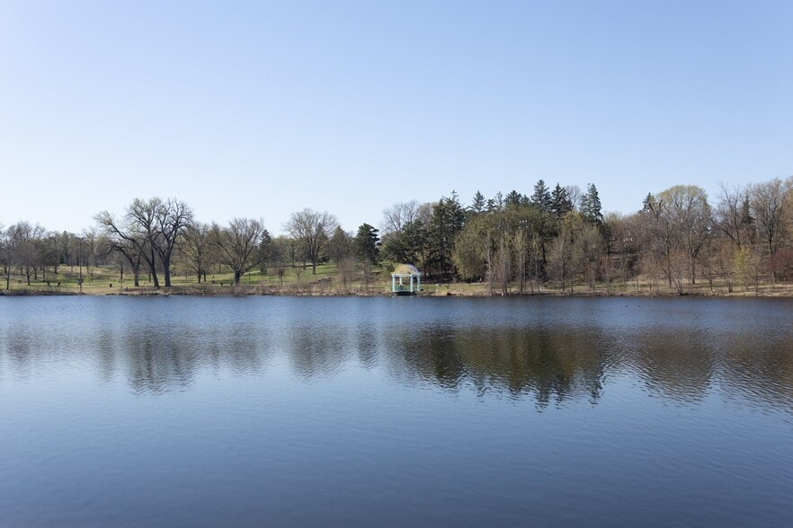Building Photo - 1216 Powderhorn Terrace
