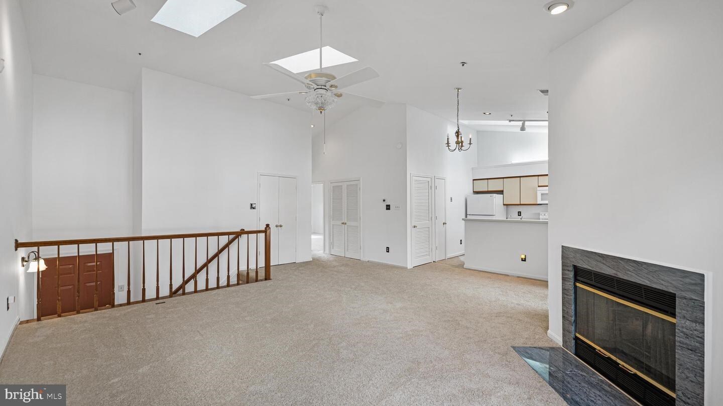 Building Photo - 14226 Jib St