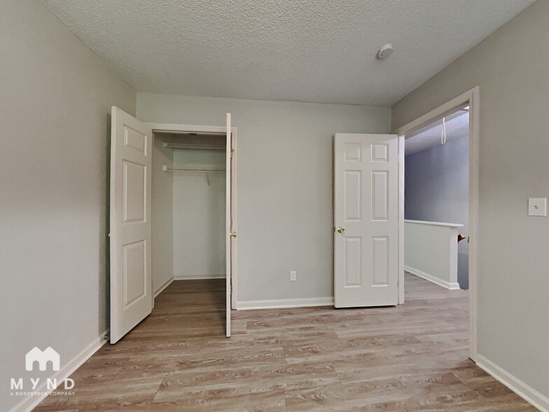 Building Photo - 1808 Crag Burn Ln