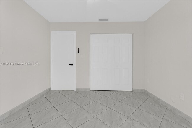 Building Photo - 631 SW 102nd Ave