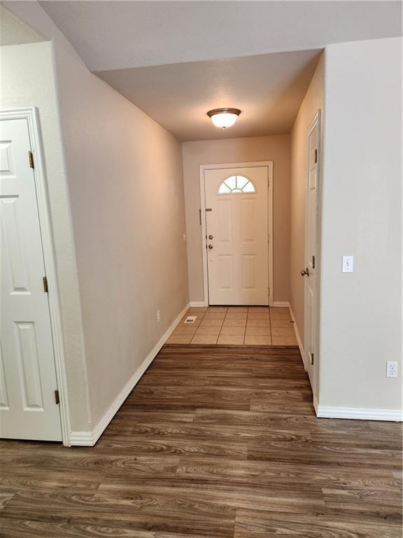Building Photo - 123 Granshire Dr