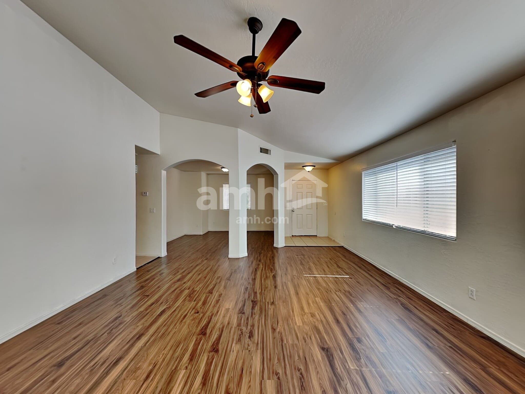 Building Photo - 10781 W Del Rio Ln