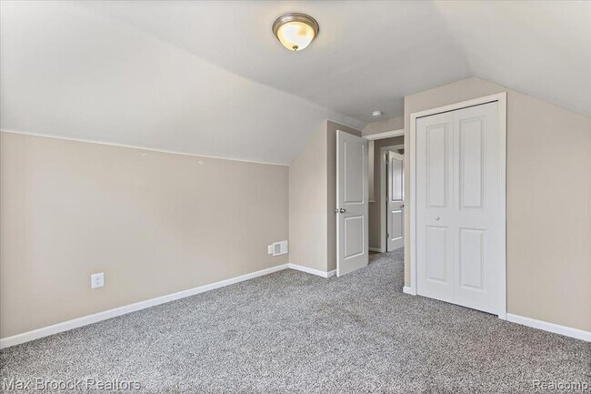 Building Photo - 13710 Balfour Ave