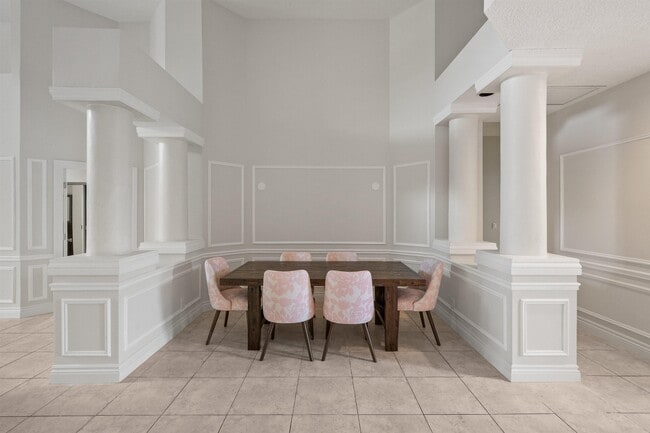 Building Photo - 2055 Regents Blvd