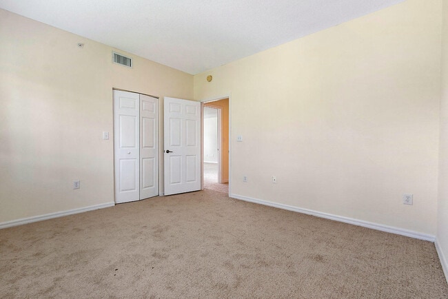 Building Photo - 2917 Tuscany Ct