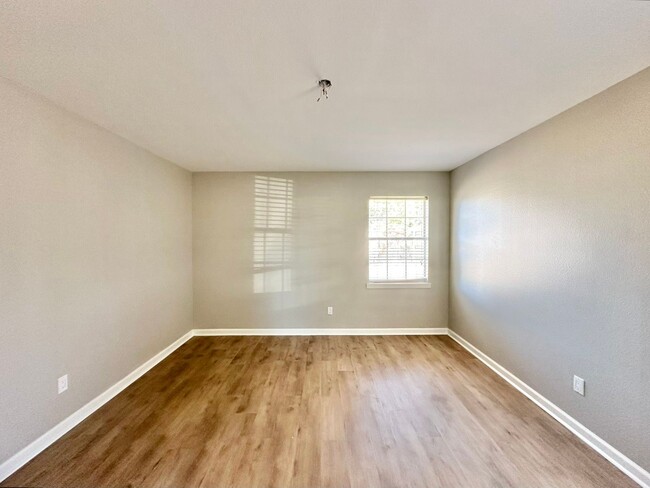 Building Photo - Available Now! Newly Updated 3 Bedroom 2 B...