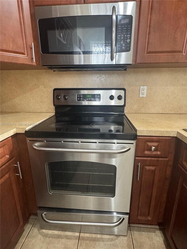 Building Photo - 14915 SW 104th St